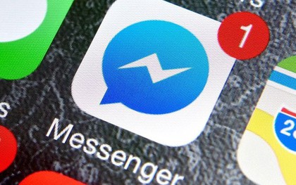 Quá khổ sở khi phải chat trên Messenger
