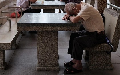 65 tuổi mất sạch cả tiền tiết kiệm, lương hưu, nhà riêng: Nếu còn làm 8 việc này ở tuổi hưu trí, chính là tận cùng của ngu ngốc!