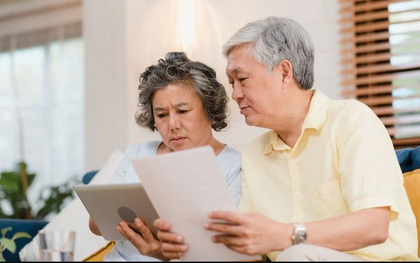 Sốc: Cụ ông 93 tuổi đòi ly hôn vợ 85 tuổi vì "vừa không có tham vọng vừa thiếu trách nhiệm", đã ly thân 3 năm