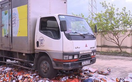 Tiêu hủy gần 2.000 gói bim bim giả mạo nhãn hiệu “Tăm cay Bà Tuyết”