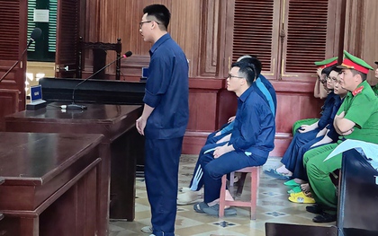 Thủ đoạn gây sốc của nhóm nhân viên tài chính ghép ảnh khiêu dâm đòi nợ
