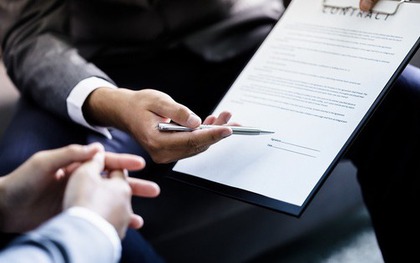 Một "ông lớn" bảo hiểm thông báo không tiếp nhận và từ chối xử lý hợp đồng 18 sản phẩm bảo hiểm chính và bán kèm