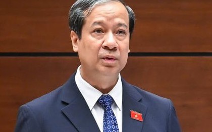 Bộ trưởng GD&ĐT thừa nhận lương giáo viên chưa đủ sống dẫn đến dạy thêm