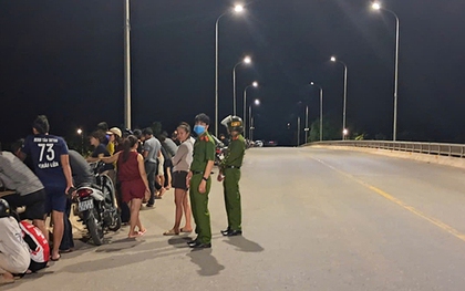 Nghi một thanh niên nhảy cầu Xuân Sơn, lực lượng chức năng đang tìm kiếm