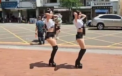 Người phụ nữ gây sốc khi thuê vũ công múa cột mừng con trai tốt nghiệp cấp 2