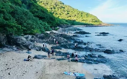 Khám phá Ghềnh Bàng hoang sơ, ẩn mình ở bán đảo Sơn Trà