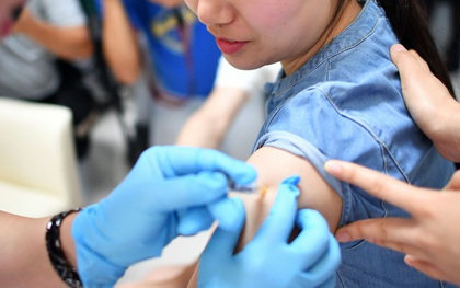 Vắc xin HPV tiêm cùng lúc, gần thời điểm với vắc xin cúm được không?