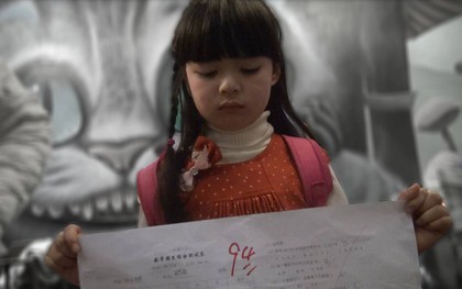 Đơn xin nghỉ học của một học sinh tiểu học bị lộ, giáo viên đọc lý do lập tức mời mẹ lên gặp, netizen thì cười ngặt nghẽo