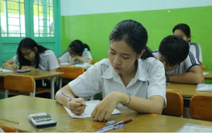 Chờ điểm chuẩn lớp 10: Phụ huynh nên làm gì trong giai đoạn bản lề?