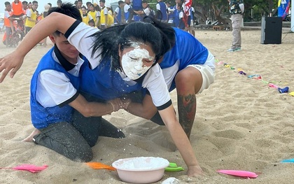 Nhẹ cả người vì năm nay công ty không có tiền đi team building