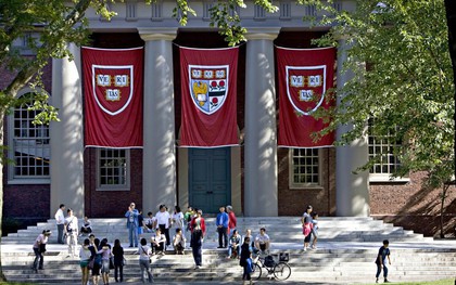Harvard bị cấm tuyển sinh: Cơ hội cho ai?