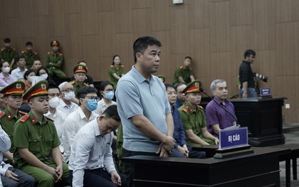 Nguyễn Văn Hậu nói từng có 10.000 cây vàng, nhưng đã làm từ thiện phần lớn