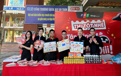 Từ chiếc ô nghiêng đến lời động viên: FPT Shop tiếp sức sĩ tử mùa thi 2025