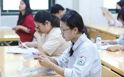 "IELTS 8.0 còn ngao ngán với đề tiếng Anh, thí sinh vùng khó phải làm sao"