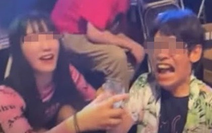 Sốc: 1 nhóm nữ "đầu độc" khán giả, làm đủ trò quái đản gây phẫn nộ
