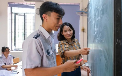 Nam sinh giành học bổng ba trường đại học danh tiếng của Mỹ