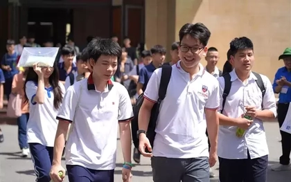 Đề thi tuyển sinh lớp 10 chuyên: Khó đến "sốc nhiệt"