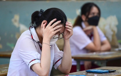 Sĩ tử sốc khi ĐH Khoa học Xã hội và Nhân văn bỏ khối C vào phút chót