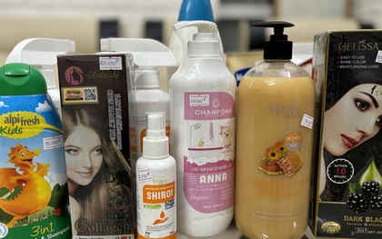 Kiểm tra đột xuất công ty Minh Ngọc Group ở Hải Dương: Phát hiện hơn 900 mỹ phẩm, sữa tắm người lớn, trẻ em, chất tẩy rửa… quá hạn sử dụng