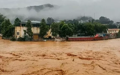 Lũ cuốn trôi người đàn ông 31 tuổi ở Lào Cai