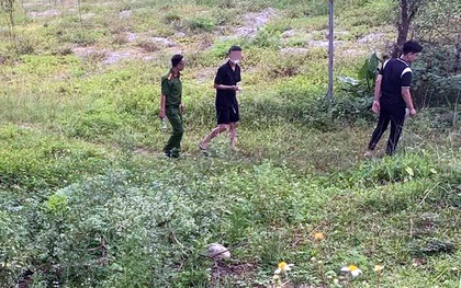 Phát hiện thi thể nam giới treo trên cây ở Hà Nội