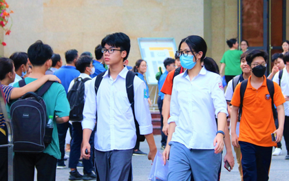 Trường chuyên đầu tiên tại Hà Nội công bố điểm chuẩn vào lớp 10