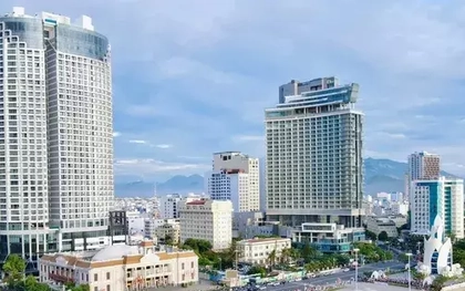 Khánh Hoà: Khách nói "run sợ" khi đến Nha Trang bị cùm khóa xe, CSGT nói gì?