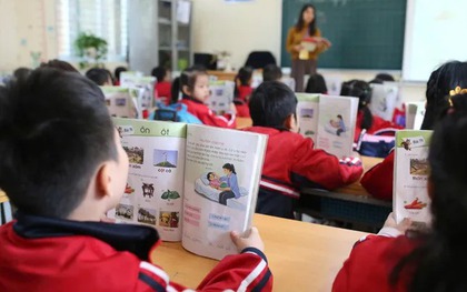 Chưa sửa sách giáo khoa trong năm 2025