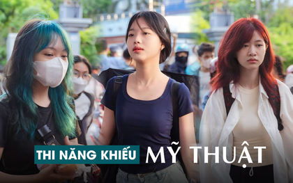 Chùm ảnh: Thí sinh Mỹ thuật "tay xách nách mang" bước vào kỳ thi khác biệt nhất năm