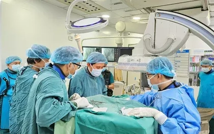 Đột tử 2 lần khi ngủ, người đàn ông thoát chết khó tin