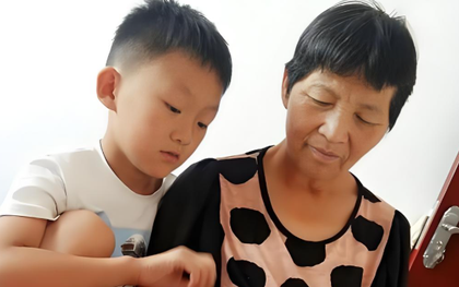 Mẹ Thạc sĩ giao con cho mẹ chồng chưa học hết cấp 2 dạy dỗ, kết quả bất ngờ đến mức hàng xóm phải chạy sang hỏi bí kíp!