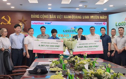 Trúng Vietlott chục tỷ đồng, 2 người đàn ông không đeo mặt nạ khi nhận thưởng, tiết lộ từng nghi ngờ xổ số