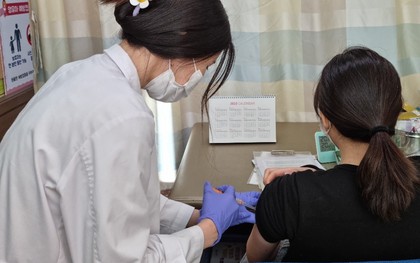 Tiêm xong vắc xin HPV thì nên chờ bao lâu mới mang thai?