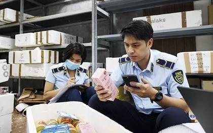 Nhập thuốc thật rồi tách vỉ, thay thế một số viên bằng thuốc kém chất lượng