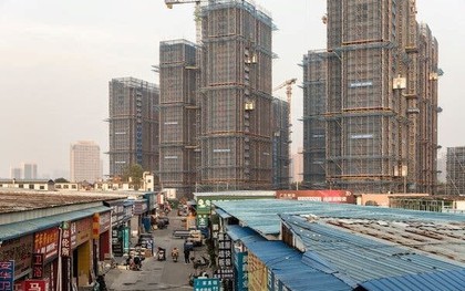 Nở rộ chiêu lừa đảo mới trên thị trường bất động sản đang dư thừa hơn 60 triệu căn nhà, một số ngân hàng biết nhưng nhắm mắt làm ngơ