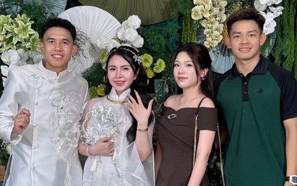 Sao U23 Việt Nam bí mật cưới cô chủ tiệm vàng yêu từ năm 17 tuổi, nhan sắc và gia thế nàng WAG gây sốt