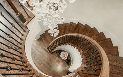 Dấu hiệu cầu thang phạm phong thủy