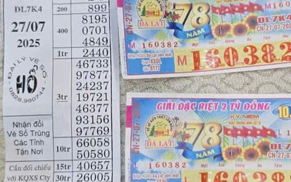 Một ngư dân trúng 4 tờ vé số giải độc đắc sau chuyến đi biển