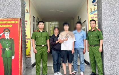 Người phụ nữ bị đòi chuyển khoản trả 100 triệu đồng nhưng quyết không chuyển mà báo công an