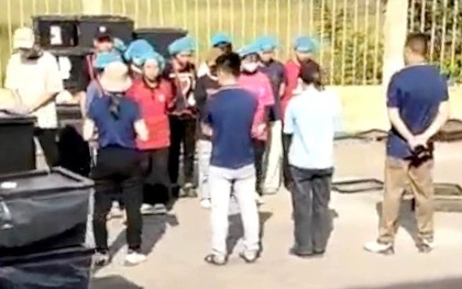 Bắt công nhân đứng nắng nghe 'phổ biến công việc': Doanh nghiệp ở Huế nói gì?