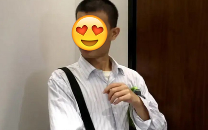 Mức lương giáo sư nổi tiếng bị lộ gây sốc: Mười mấy năm vất vả không bằng buổi livestream, cuối cùng học để làm gì?