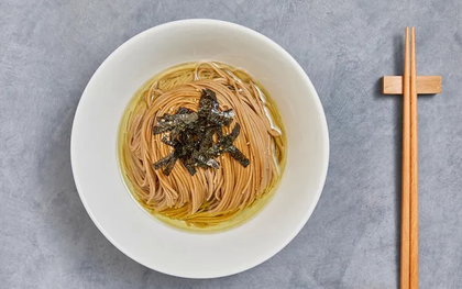 Naengmyeon - Tô mì lạnh thấm đẫm hương vị mùa hè Hàn Quốc