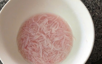 Lập đoàn kiểm tra vụ sợi bún đổi màu đỏ bất thường ở Đà Nẵng