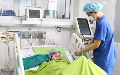Người đàn ông sốt cao, hôn mê sâu do nắng nóng: Bác sĩ cảnh báo nguy cơ sốc nhiệt