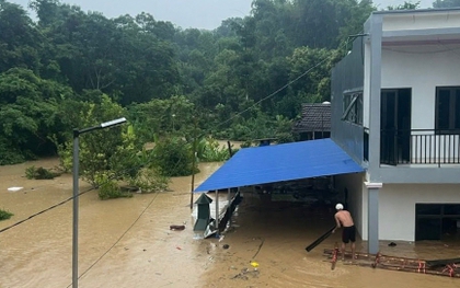 Mưa lũ dâng nhanh, hàng trăm hộ dân ở Sơn La và Điện Biên phải sơ tán khẩn cấp