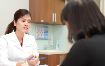 Kết hôn muộn, người phụ nữ gian nan trên hành trình "tìm con"