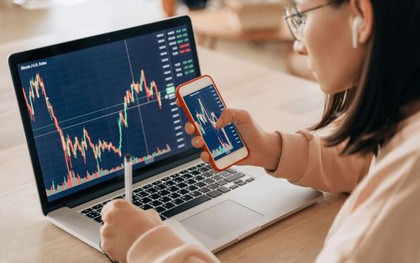 VN-Index liên tục vượt đỉnh, có nên đầu tư lúc này?