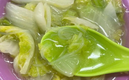 100 triệu người bàn tán về bát canh có giá 3.000 đồng của trường ĐH top đầu: Nhờ nó, tôi biết cách viết lại vạch xuất phát của mình!