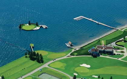 7 sân golf độc lạ nhất hành tinh không dành cho người yếu tim: Vượt 1.365 km qua sa mạc, bay lên 400 m mới phát được bóng hay chơi ngay cạnh núi lửa