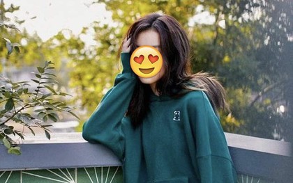 Con gái cặp đôi nổi tiếng lộ ảnh "nhạy cảm", soi lại cách cô bé được dạy dỗ, nhiều người trách: Chỉ tại cha mẹ sai lầm!
